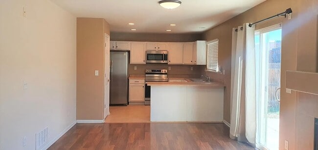 Foto del edificio - Beautiful 3 bedroom home for rent!