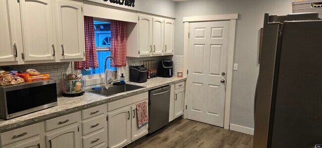 Foto del edificio - 1717 D St