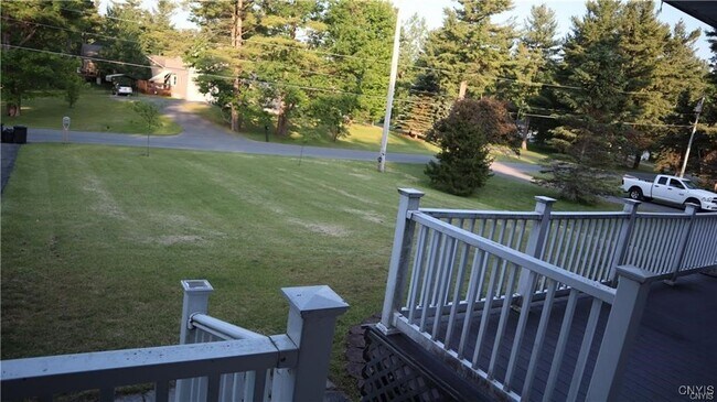 Foto del edificio - 22865 Duffy Rd