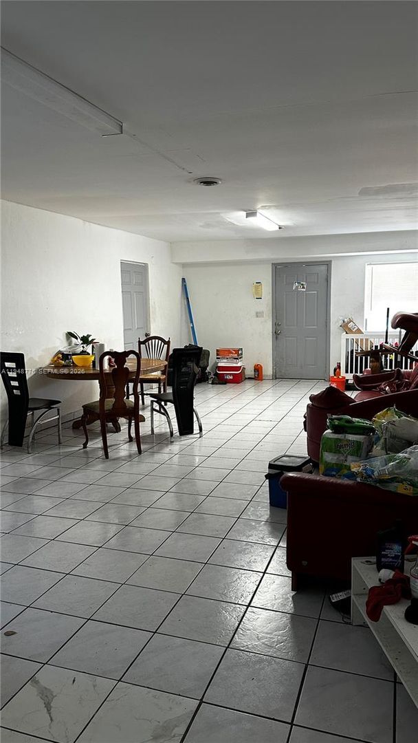 Foto del edificio - 4548 SW 33rd Ave