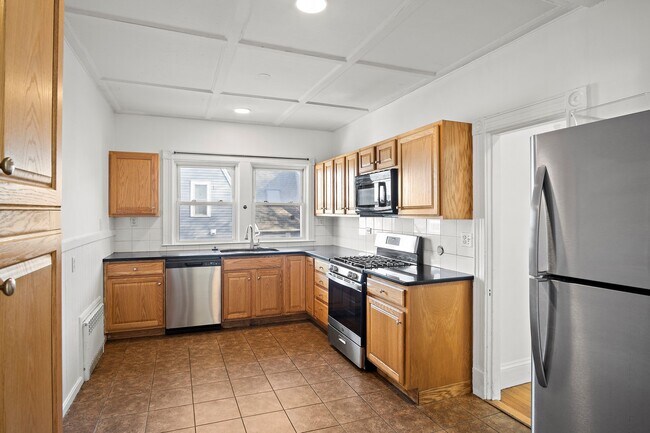 Pictures are representative samples of the advertised unit. In some cases, the actual units you tour - 704 Washington St