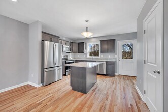 Building Photo - 88 Woodhouse Ave