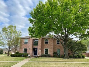 Building Photo - 1418 Stone Lakes Dr