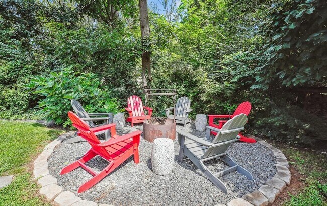 Foto del edificio - 276 W Meadowland Ln