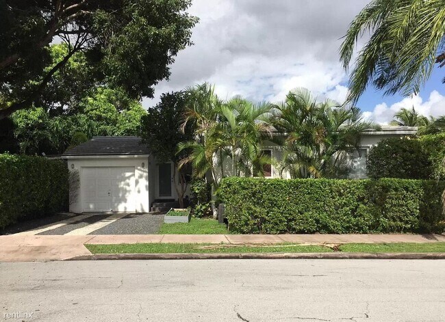 Building Photo - 2 br, 1 bath House - 3026 Coconut Grove Dr