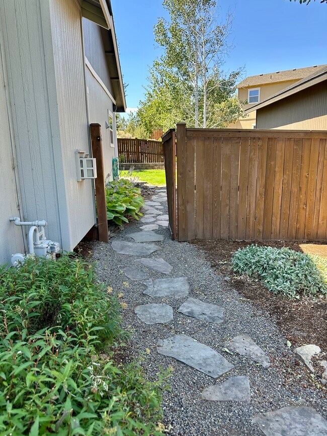 Foto del edificio - 63713 Hunters Cir