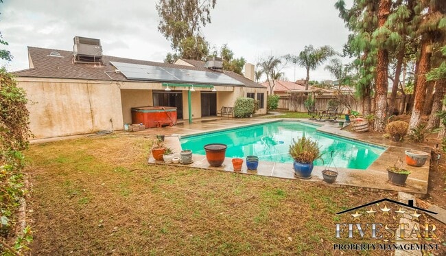 Foto del edificio - House for Rent on 2446 Hasti Acres Drive