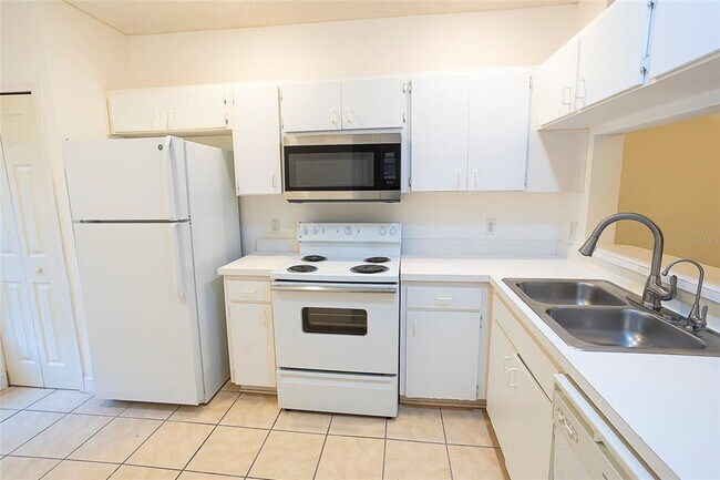 Foto del edificio - 8545 Hunters Key Cir