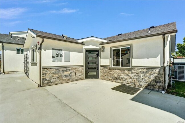 Building Photo - 2124 W 238th St