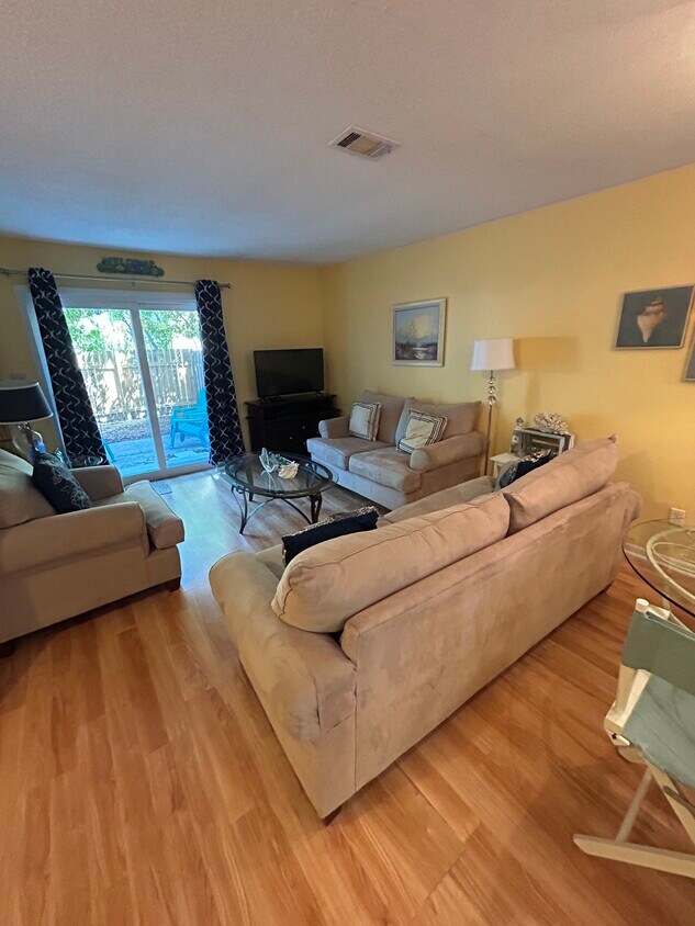 Foto principal - 375 Bluefish Dr
