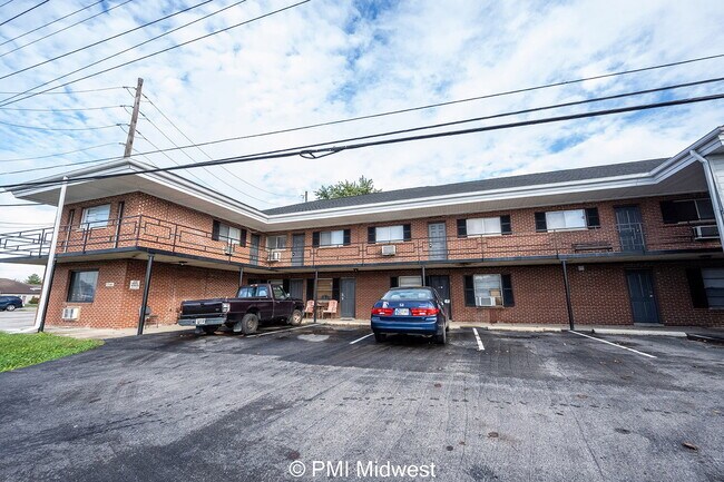 Foto del edificio - "Charming 1-Bedroom Apartment in Avon with...