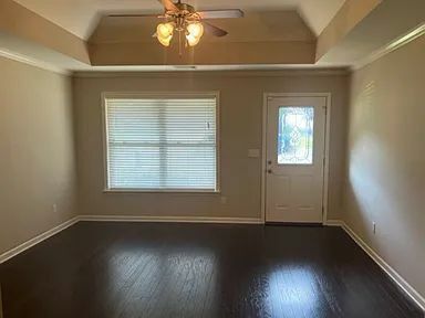 Building Photo - 2221 Legacy Pk Lp