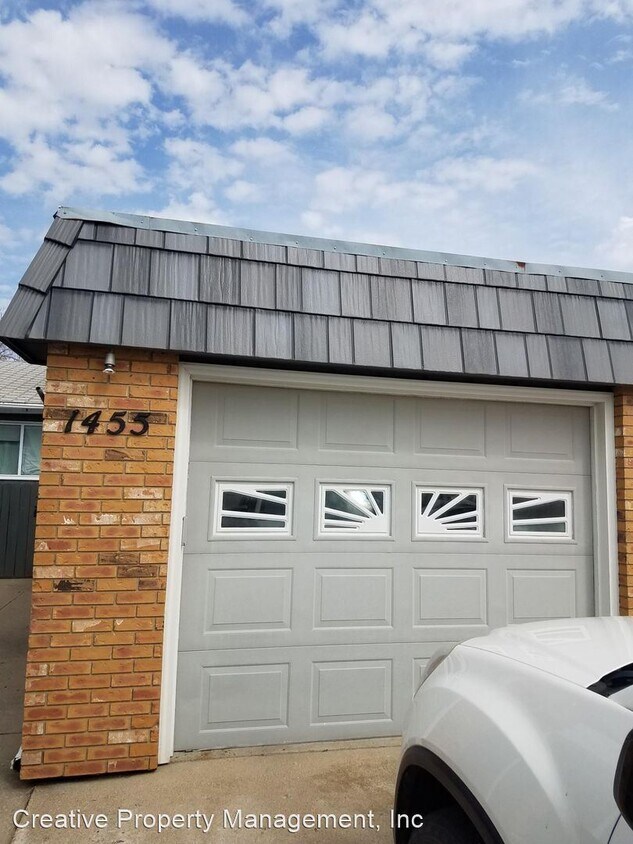 Foto principal - 2 br, 1.5 bath House - 1455 1st St SW