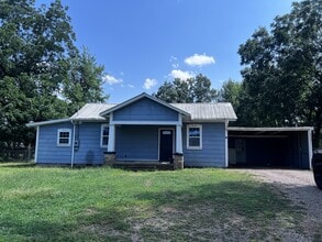 Building Photo - 1204 E Academy St