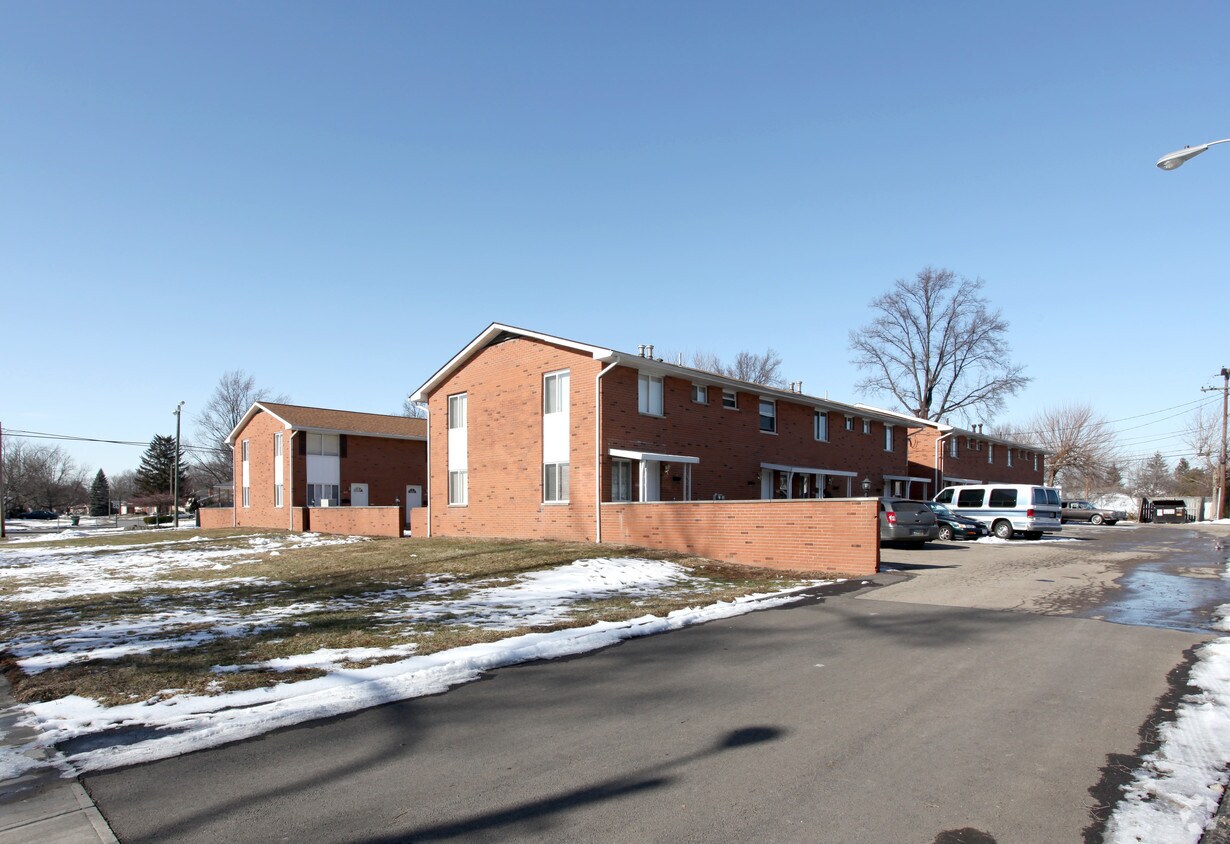 Foto del edificio - 4416-4446 E Mound St