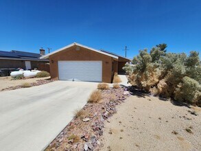 Building Photo - 74698 Serrano Dr