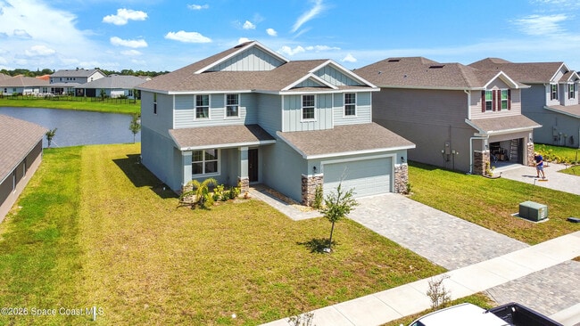 Building Photo - 2124 Middlebury Drive
