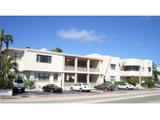 Building Photo - 9040 Collins Ave