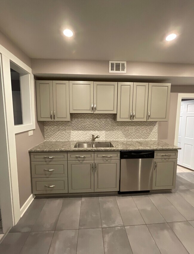 Foto del edificio - 1755 W Crystal St