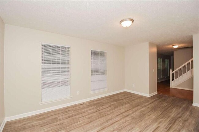 Building Photo - 1735 Reynolds Rd SW
