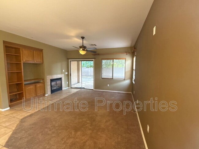 Building Photo - 8207 W Salter Dr