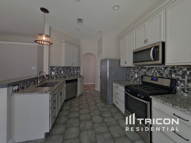 Foto del edificio - 157 Spring Hollow Dr