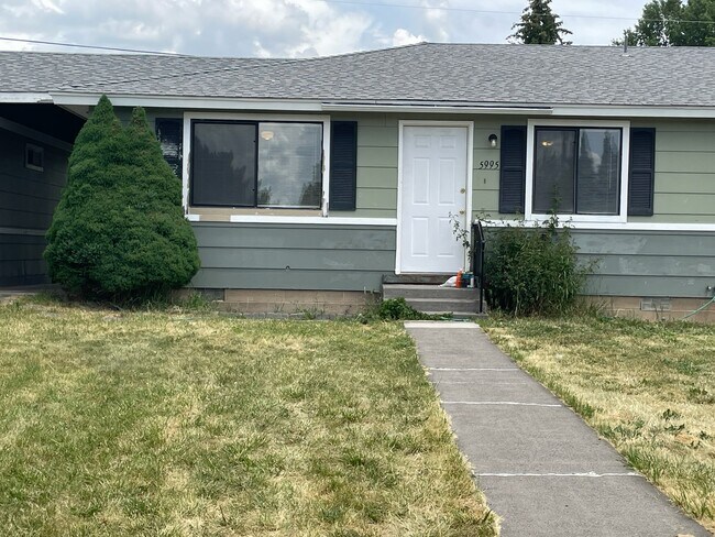 Building Photo - 5995 Marius Dr