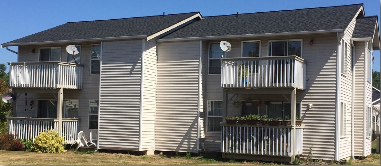 756 F St, Blaine, WA 98230 Apartments in Blaine, WA