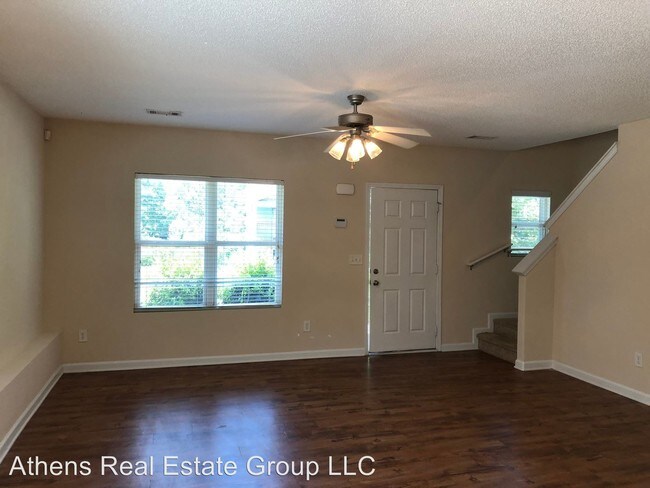 Foto del edificio - 3 br, 3 bath House - 249 Fern Ridge Court