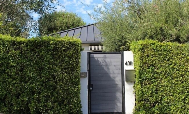 Foto del edificio - 4311 Finley Ave