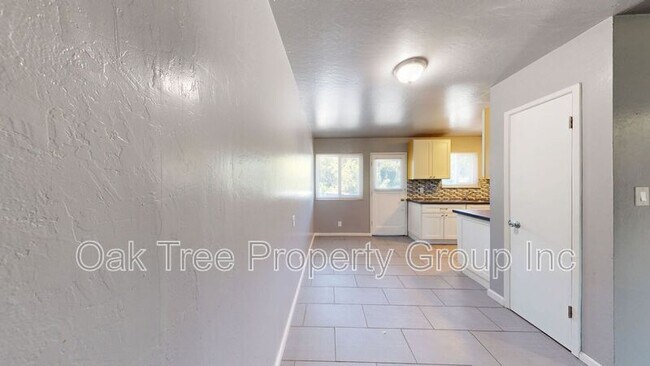 Foto del edificio - 2429-2429 Humboldt Ave