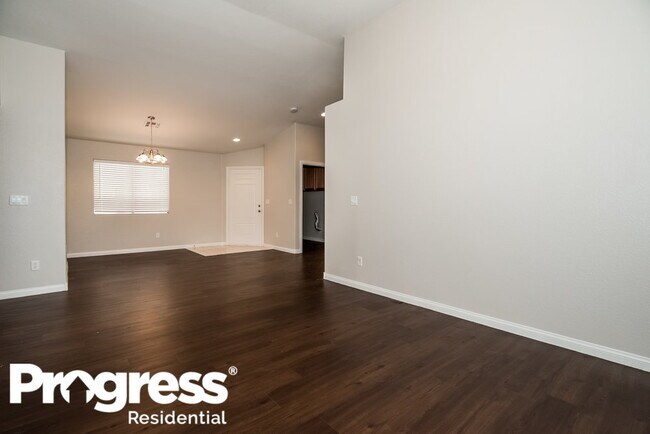 Foto del edificio - 5627 Tropic Breeze St