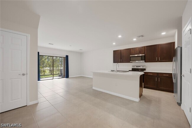 Building Photo - 15071 Wildflower Cir