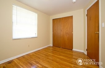 Building Photo - 1655 N 4th St