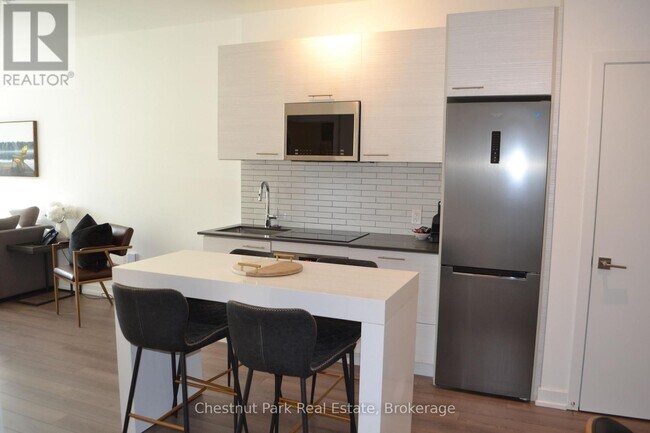 Building Photo - 120 Carrick Trail
