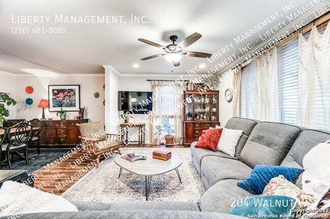 Foto del edificio - 3 Bedroom, 2 Bath Home with an Outdoor Fir...