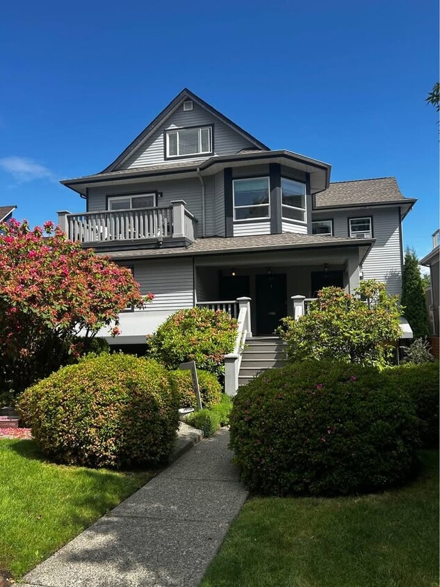 Photo principale - 1837 W 14th Ave