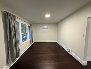 Building Photo - 1621 Church St