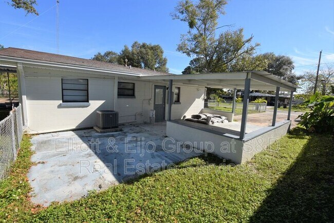 Building Photo - 117 Flamingo Dr