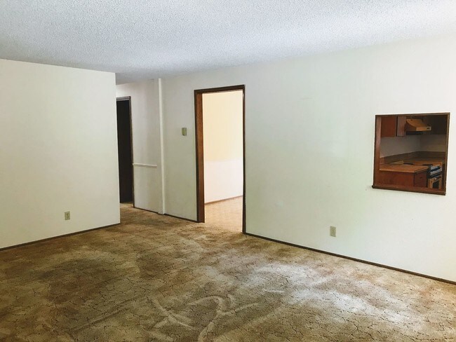 Building Photo - 2 br, 1.5 bath House - 4019 Dillard Rd