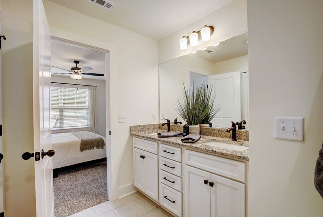 Building Photo - Blakeney Commons Townhomes