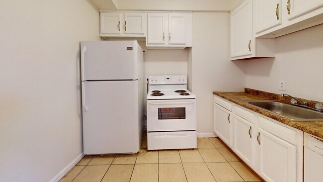 Foto del edificio - 3239 Silsby Rd