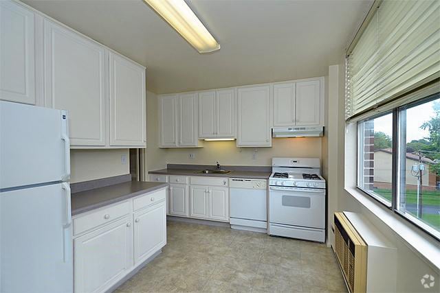 Regency Towers primary photo