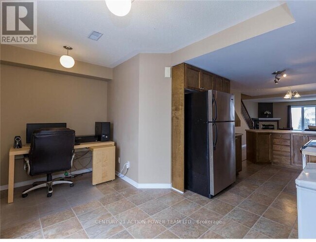 Building Photo - 2322-2322 Bois-Vert Pl