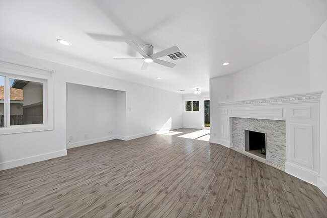 Building Photo - 4364 Toland Way
