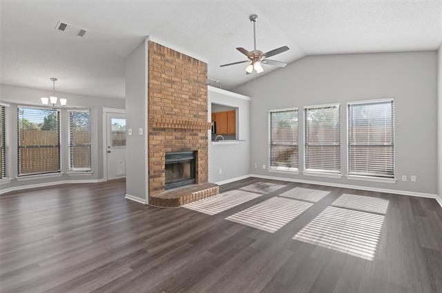 Foto del edificio - 3521 Glenview Dr