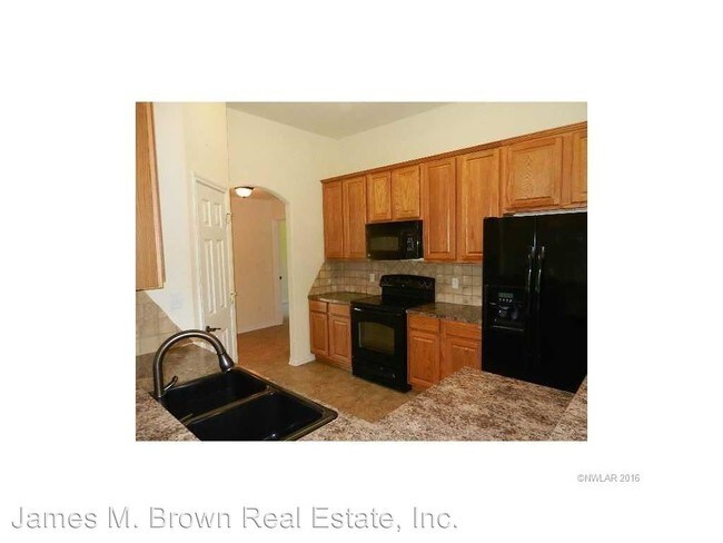 Building Photo - 8312 Wild Briar Dr