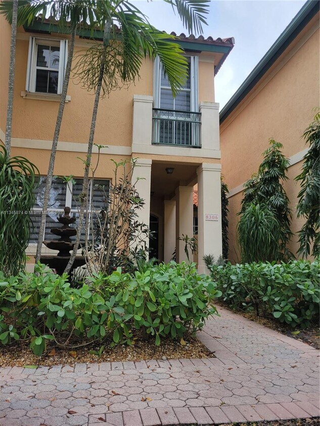 Foto principal - 8306 NW 143rd Terrace