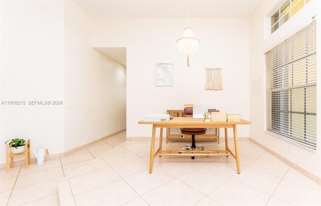 Building Photo - 3967 Nighthawk Dr