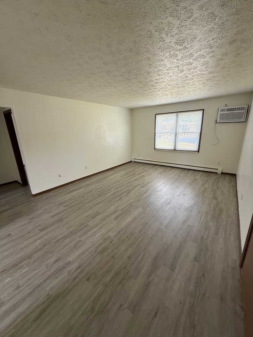 5000 West Blvd Youngstown, OH 44512 – photo 3
